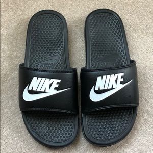 Nike flip flops